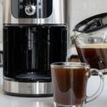 ¿Por qué mi cafetera prende pero no funciona? causas y soluciones